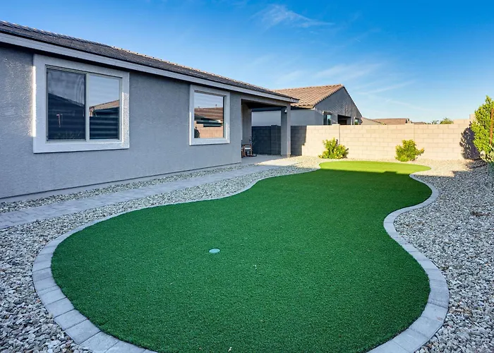 Holiday home Wfh Friendly! Laveen Village W/ Office & Yard